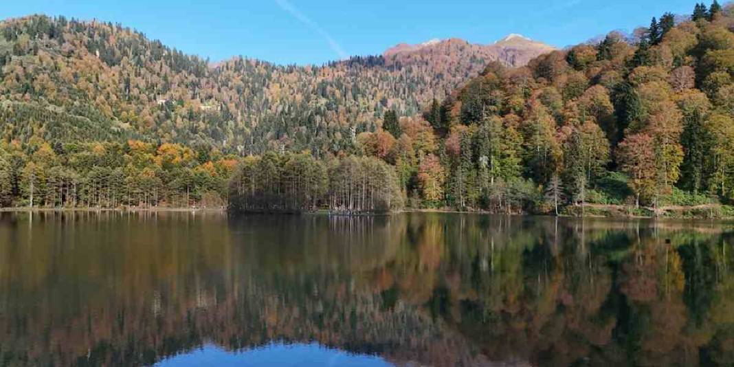Kış bastırmadan burayı mutlaka görün! Turistlerin bile yeni gözdesi, Karadeniz’in cenneti: Büyülenmemek elde değil 3